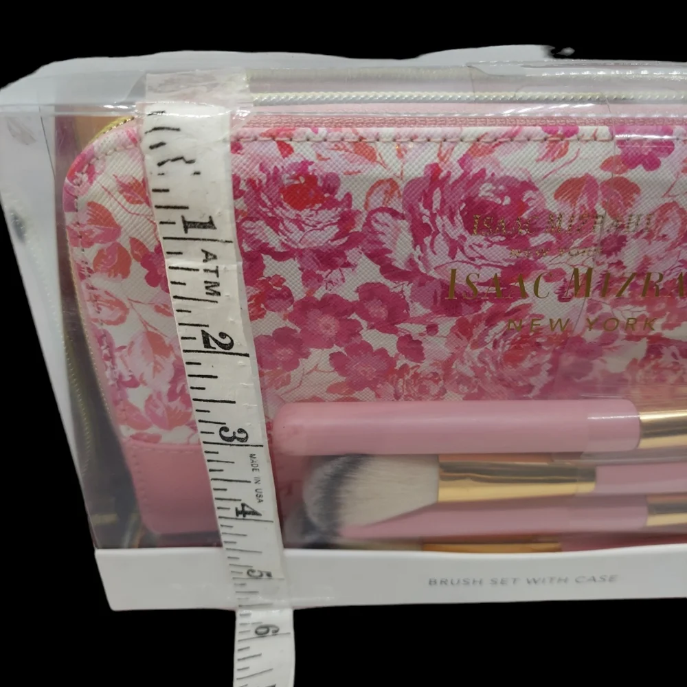 Isaac Mizrahi Make Up Brush Set w/ Case NWOT
